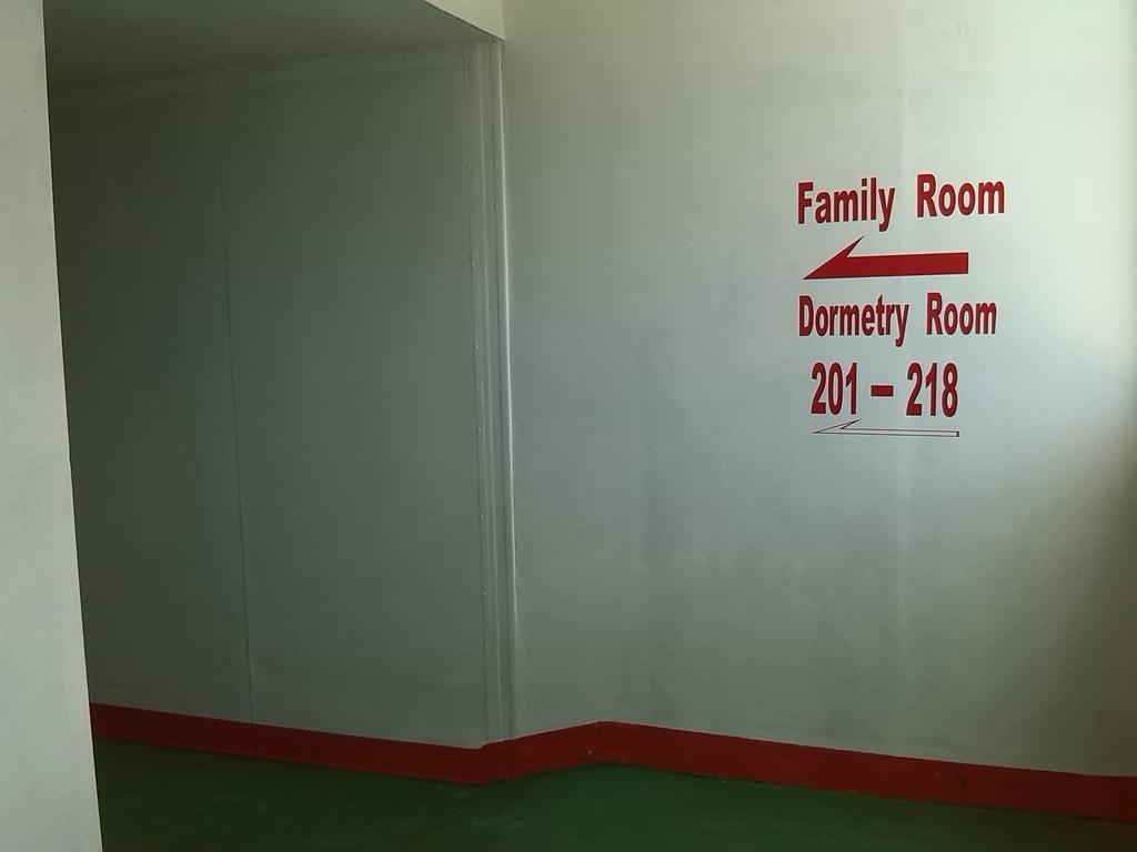 Airlines Business Hotel Port Vila Room photo