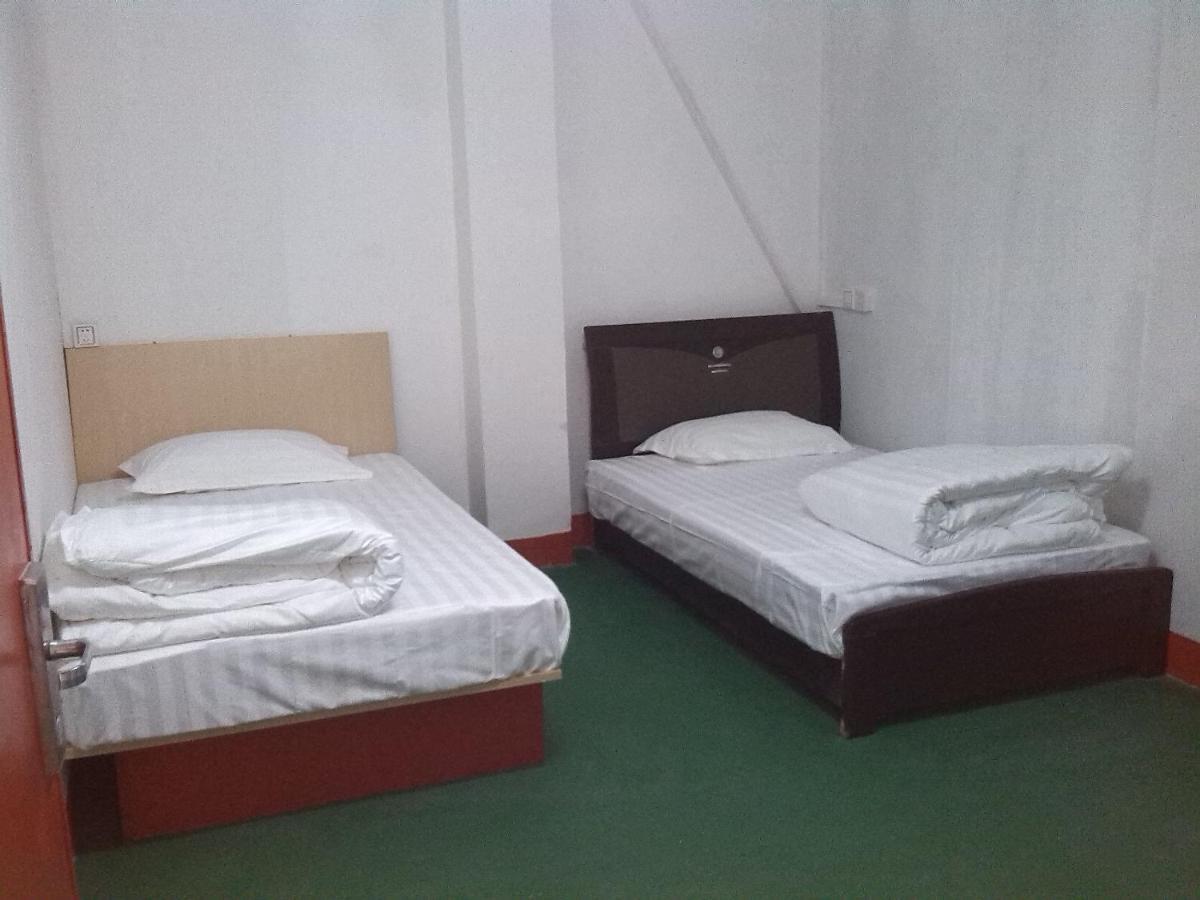 Airlines Business Hotel Port Vila Room photo