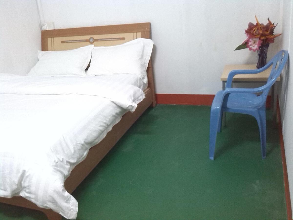Airlines Business Hotel Port Vila Room photo
